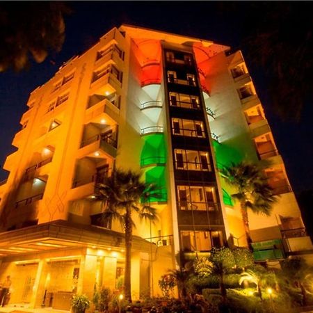 Country Inn & Suites Haridwar Luaran gambar