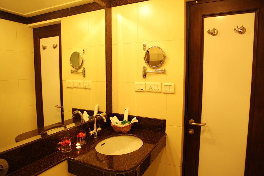 Country Inn & Suites Haridwar Luaran gambar